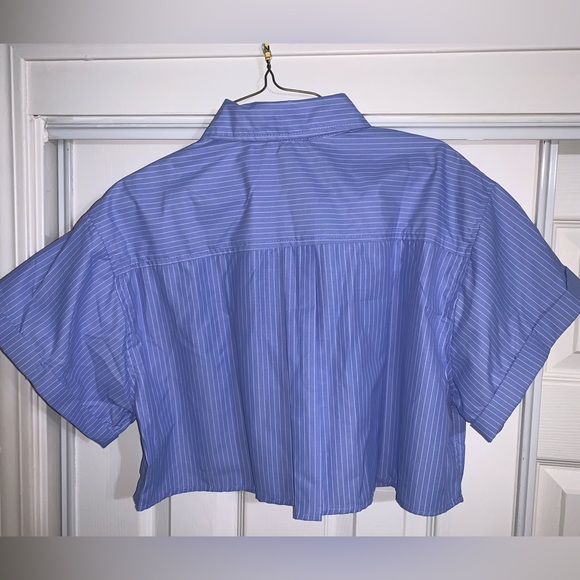 Women’s/Juniors Thread Story Striped Cropped Button Down Shirt Blue/White Large - Picture 4 of 5